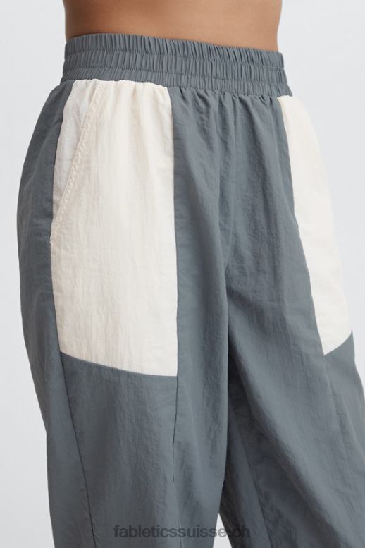 femmes pantalon de survêtement bicolore kickback B0B6R127 prune sucrée/pois noirs Fabletics