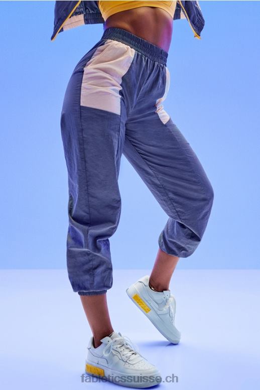 femmes pantalon de survêtement bicolore kickback B0B6R127 prune sucrée/pois noirs Fabletics