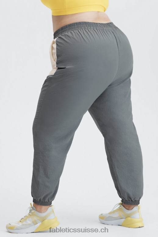 femmes pantalon de survêtement bicolore kickback B0B6R128 prune sucrée/pois noirs Fabletics