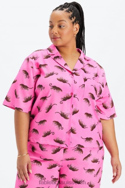 femmes bouton de veille vers le bas B0B6R1989 coeurs sauvages Fabletics