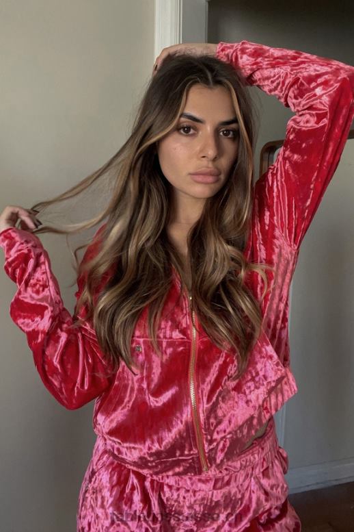 femmes sweat à capuche zippé en velours frappé B0B6R2487 rouge fraise Fabletics