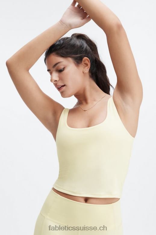 femmes soutien-gorge intégré Oasis Twist B0B6R1499 Babeurre Fabletics