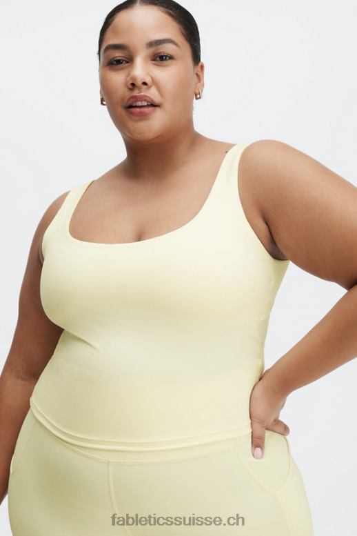 femmes soutien-gorge intégré Oasis Twist B0B6R1500 Babeurre Fabletics