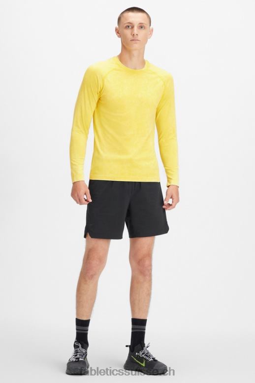 Hommes le t-shirt à manches longues de la journée d\'entraînement B0B6R3574 or du désert lavé Fabletics