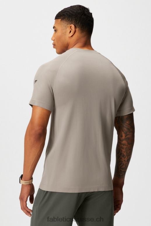 Hommes le tee de la journée d\'entraînement 186 B0B6R3548 kaki brutaliste Fabletics